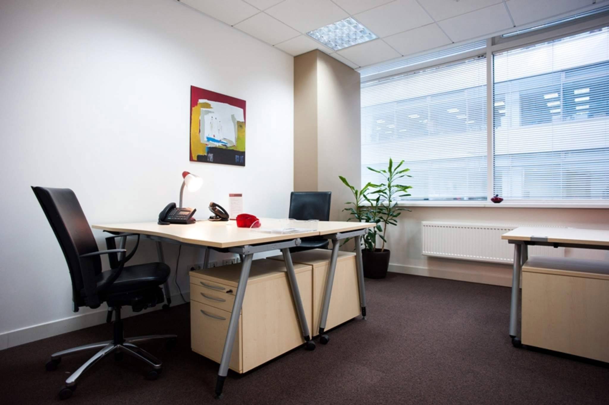 Аренда офиса в бизнес-центре 